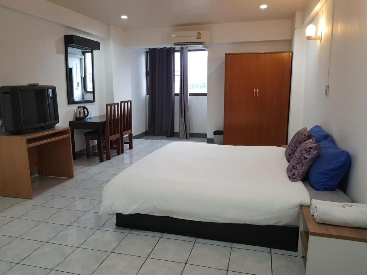 โรงแรมวินบางนา Win Bangna Hotel Μπανγκόκ Εξωτερικό φωτογραφία