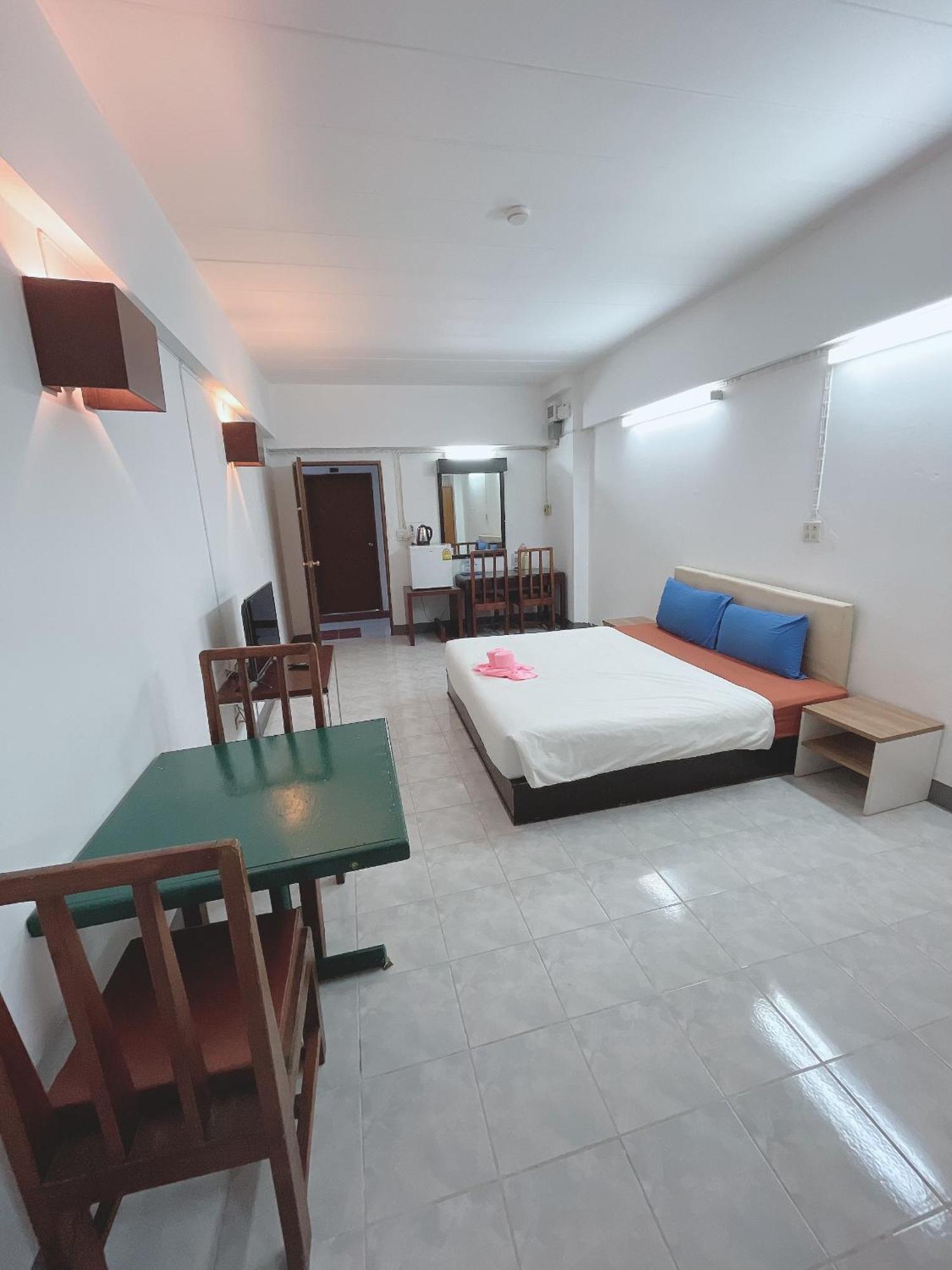 โรงแรมวินบางนา Win Bangna Hotel Μπανγκόκ Εξωτερικό φωτογραφία