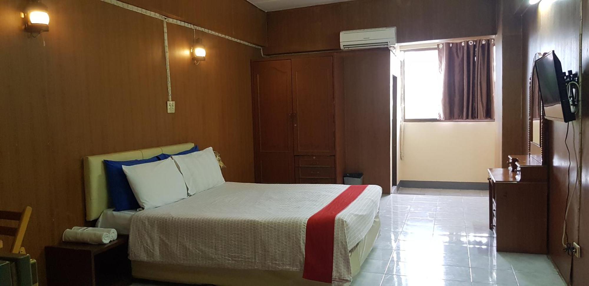 โรงแรมวินบางนา Win Bangna Hotel Μπανγκόκ Δωμάτιο φωτογραφία