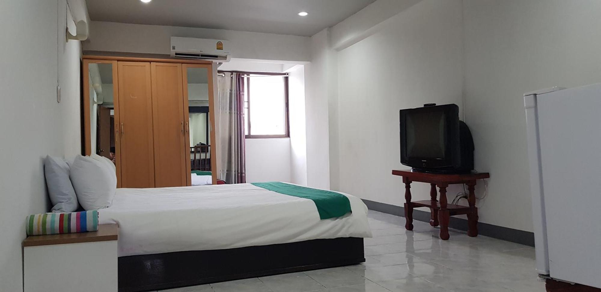 โรงแรมวินบางนา Win Bangna Hotel Μπανγκόκ Δωμάτιο φωτογραφία