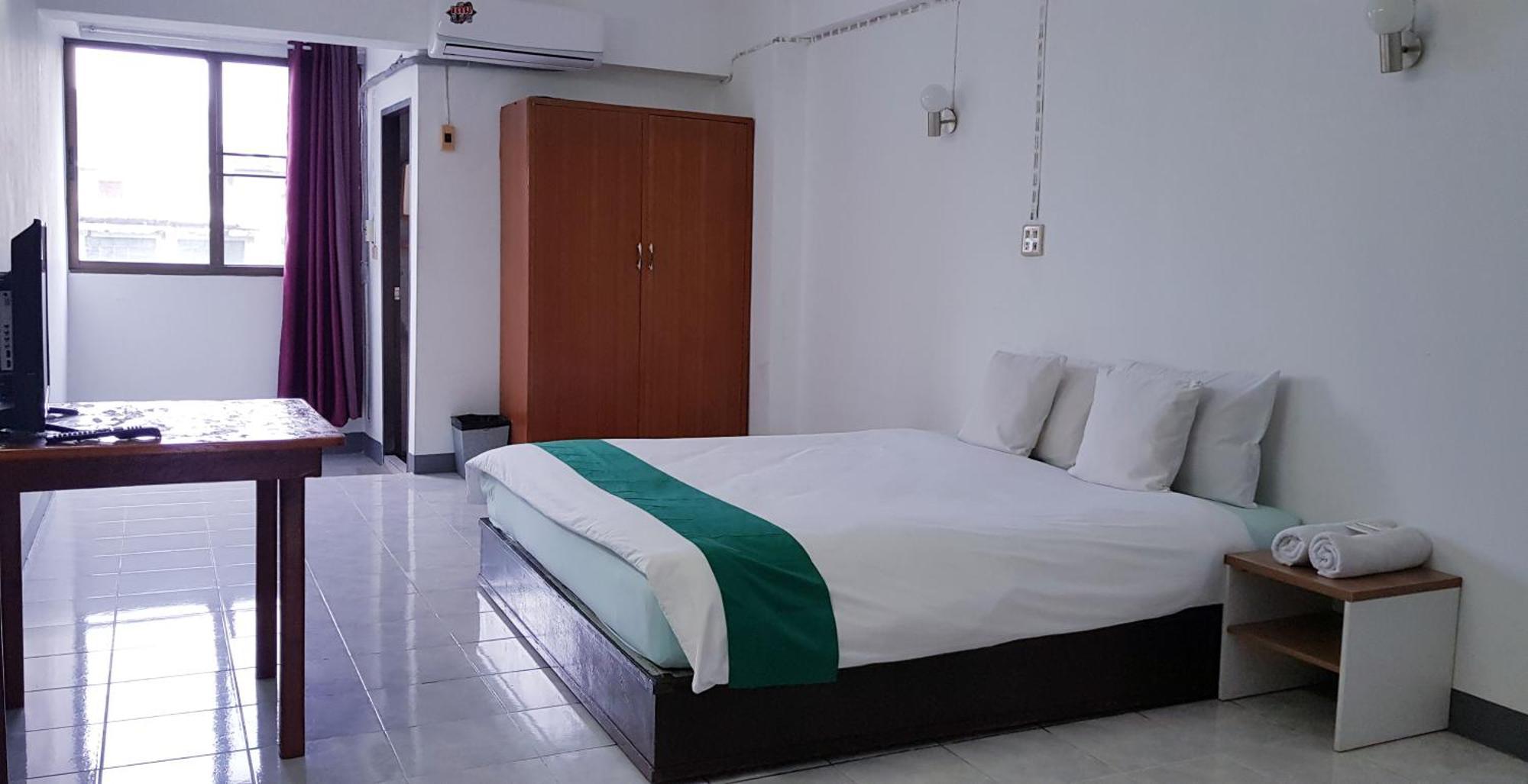 โรงแรมวินบางนา Win Bangna Hotel Μπανγκόκ Δωμάτιο φωτογραφία